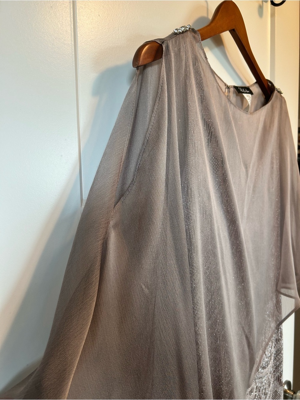 Vintage 90s S.L. Fashions Metallic Crochet Lace & Chiffon Cape 2-Piece Dress Set - Picture 7 of 15
